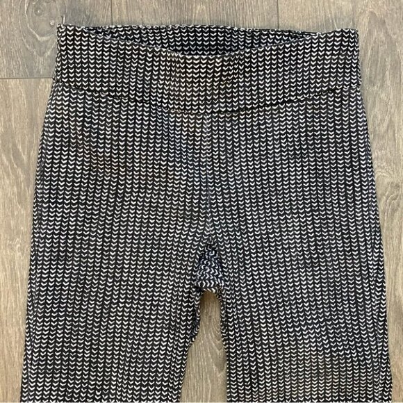 Studio Point Women’s Pants Print Pattern Straight Skinny Leg Pull On Black White - Picture 4 of 12